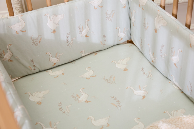 Happy Goose Olive Bed Bumper