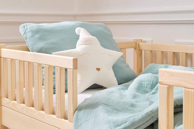 Sleeping Star Vanilla Cushion