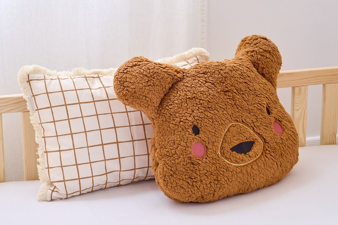 Bouclé Teddy Bear Cushion – Camel