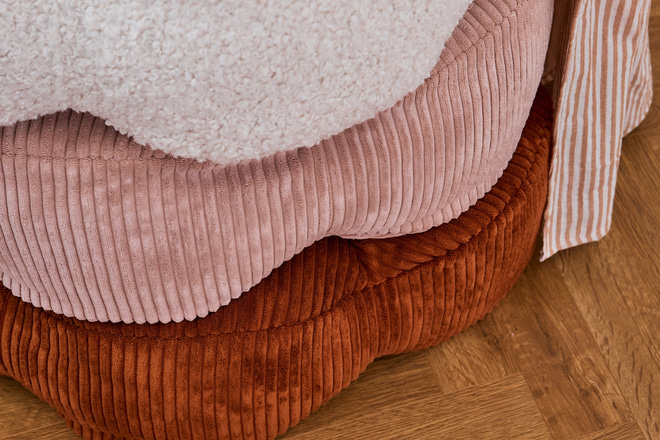 Cord-Samt Blumen Pouf – Rosa