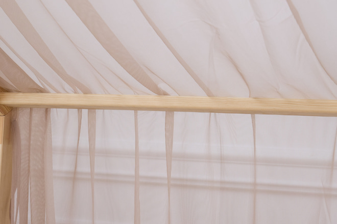 Hausbett-Himmel aus Tüll - Cappuccino