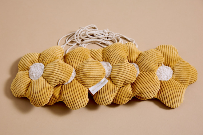 Corduroy Velvet Flower Garland – Beige