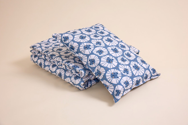 Set Edredón Doble Cara 120x160 y Cojín 40x60 - Denim León