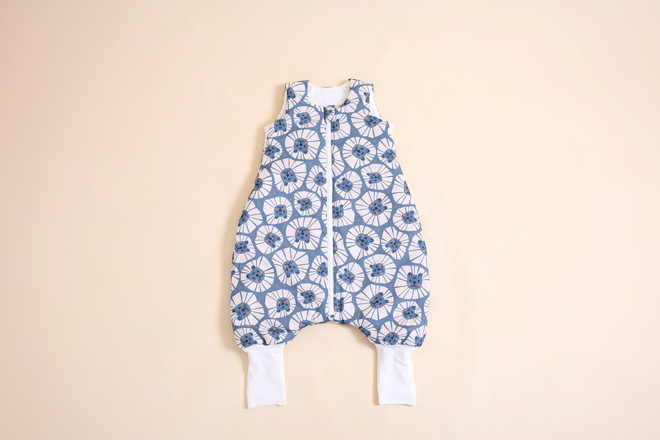 Schlafsack mit Füßchen - Denim-Löwe