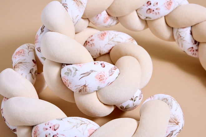 Almond Boho Flowers Bed Bumper - 3 Ropes