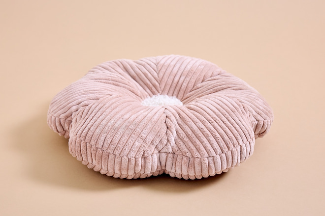 Marguerite Cushion in Corduroy Velvet – Pink