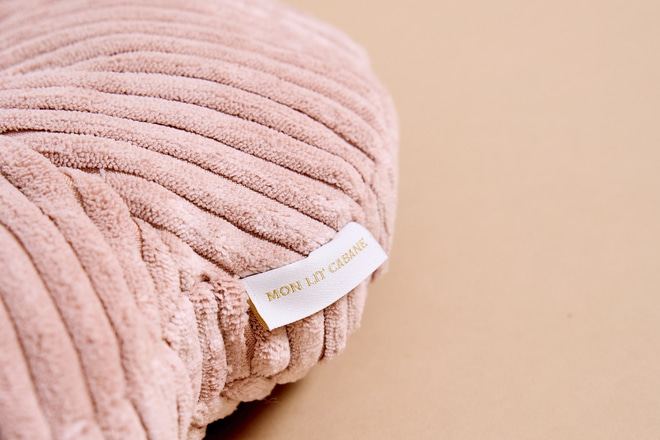 Marguerite Cushion in Corduroy Velvet – Pink