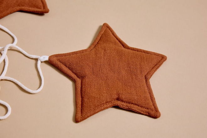 Guirnalda de lino - Estrella Camel