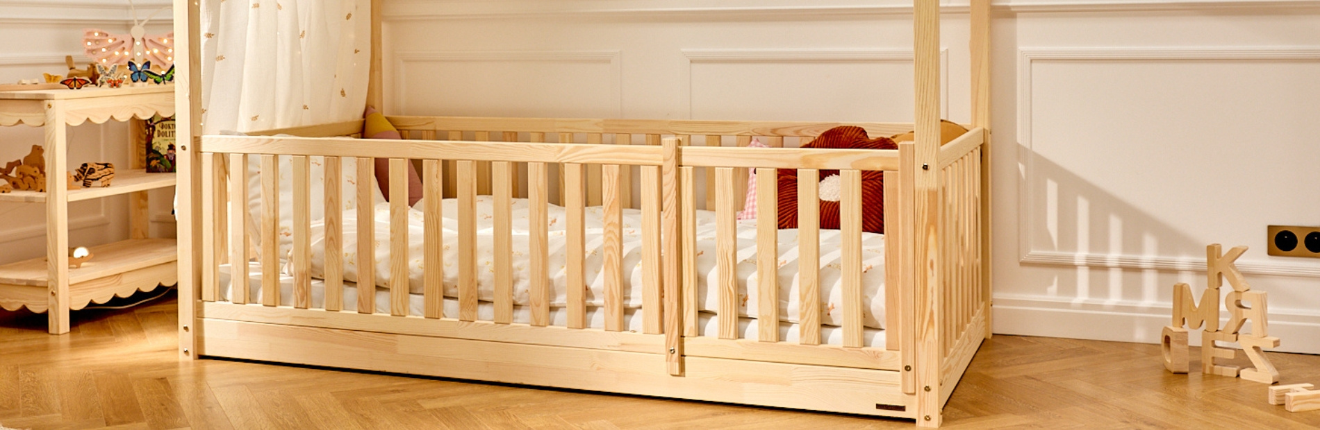 Cama Casinha Tóquio: Cama Casinha 90x190 evolutiva em Pinho Natural Premium