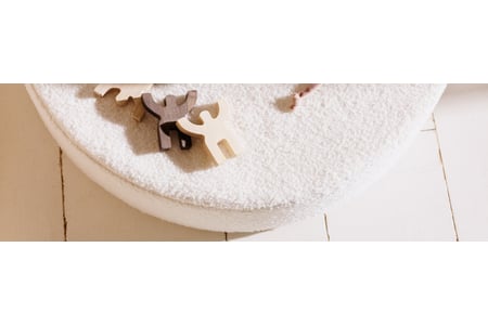 Pouffes, Armchairs