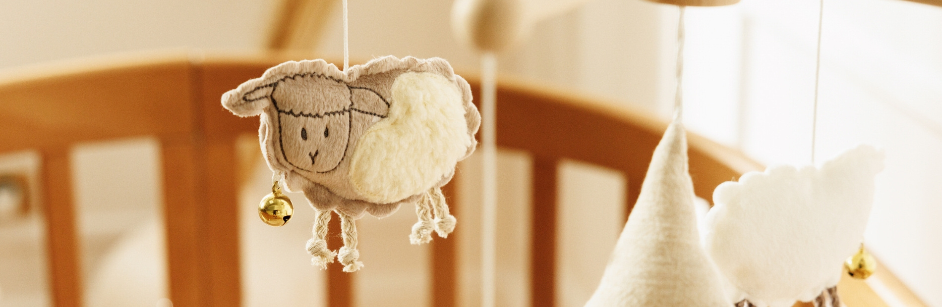 Babyspielzeug: Entwicklung fördern | Mon Lit Cabane