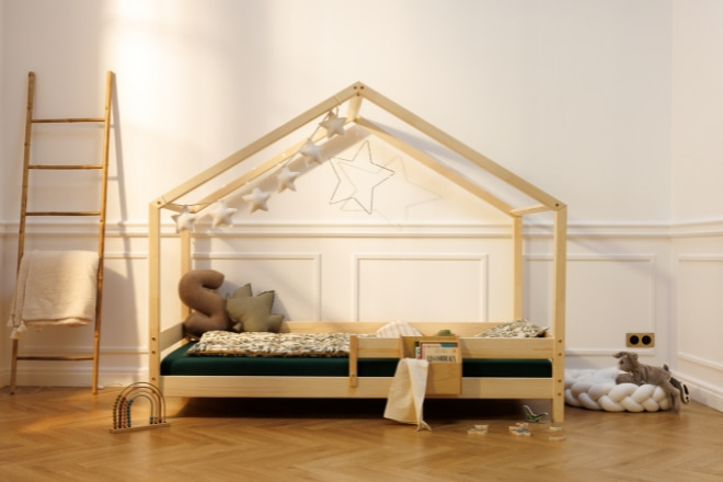 House Bed D Premium