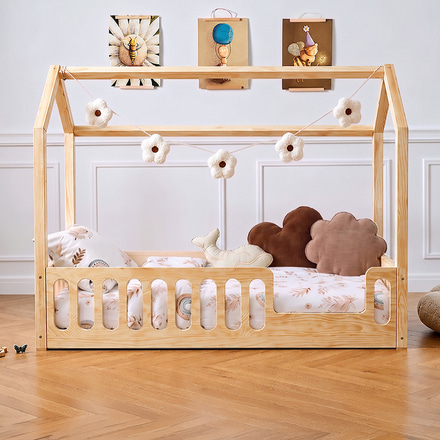 Postel chaloupka RB