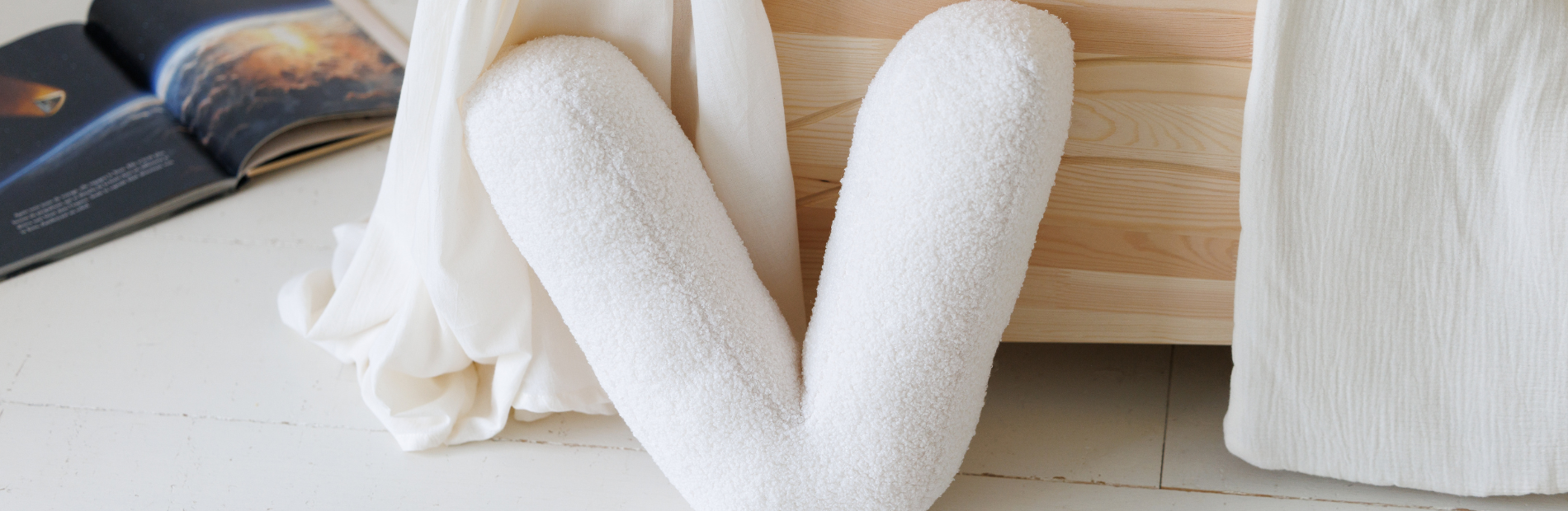 Letter Cushion V – Bouclé Off White Decor | Mon Lit Cabane