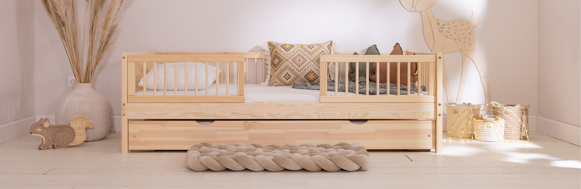 Simple Drawer Beds