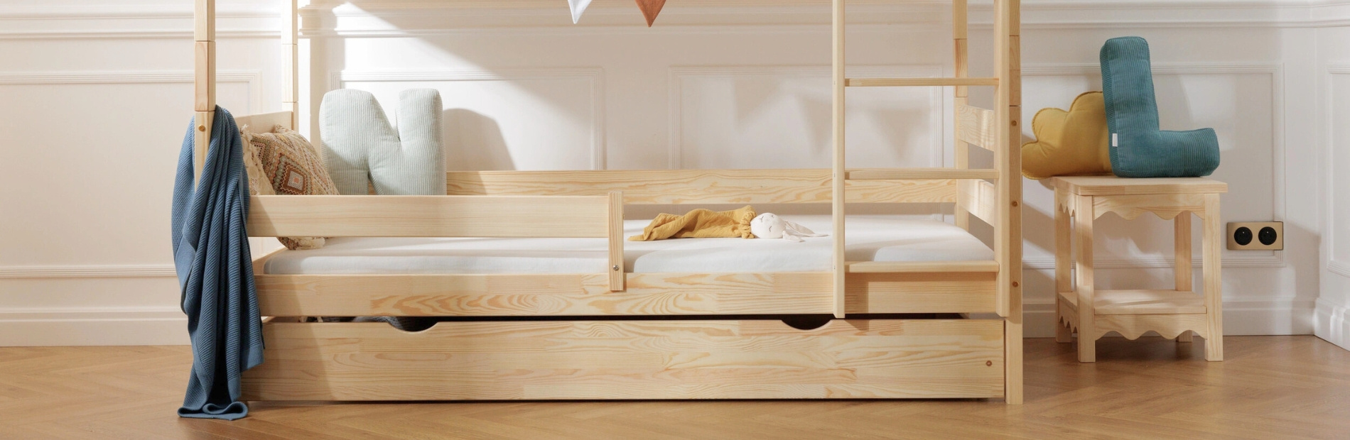 Patrová postel WBT se zásuvkou | Mon Lit Cabane