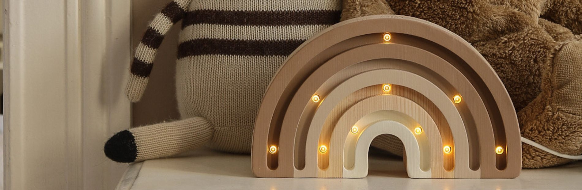 Dekorationen im Mocha-Cappuccino-Stil: Pantone 2025 | Mon Lit Cabane