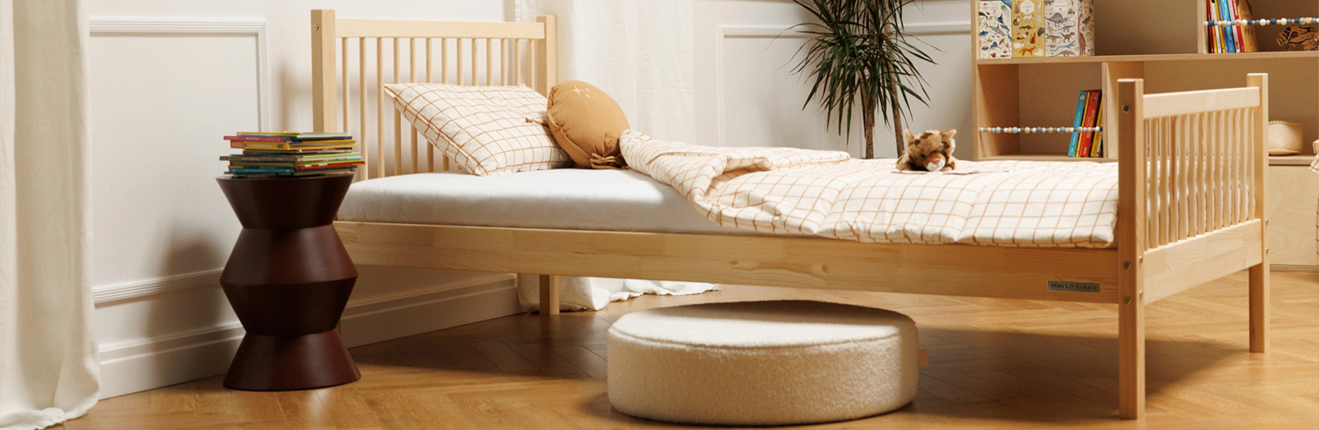 Seoul Basic Single Bed: single bed in wood | Mon Lit Cabane